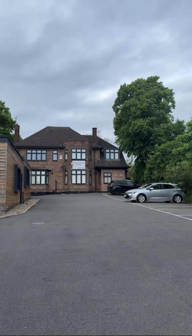 Luxury Cozy 3 Bed Apartment 5Mins From City - Free Parking! Nottingham Eksteriør bilde
