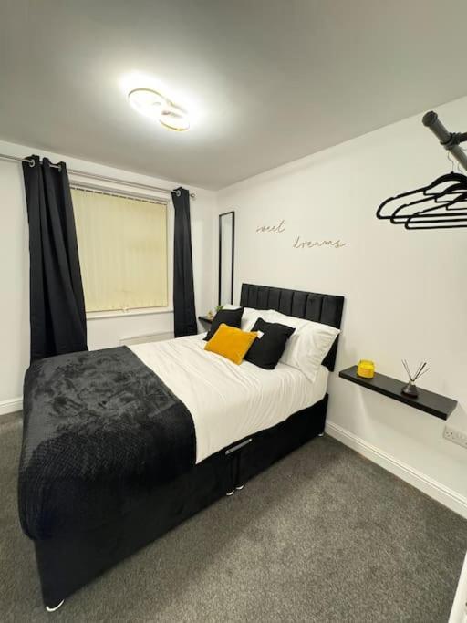 Luxury Cozy 3 Bed Apartment 5Mins From City - Free Parking! Nottingham Eksteriør bilde