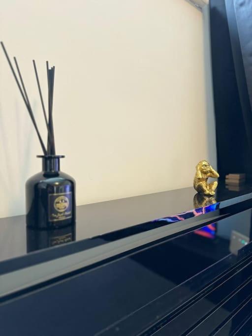 Luxury Cozy 3 Bed Apartment 5Mins From City - Free Parking! Nottingham Eksteriør bilde