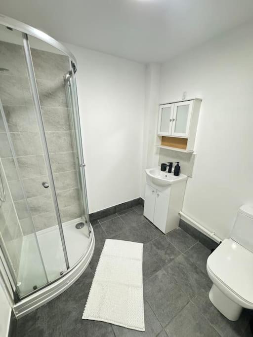 Luxury Cozy 3 Bed Apartment 5Mins From City - Free Parking! Nottingham Eksteriør bilde